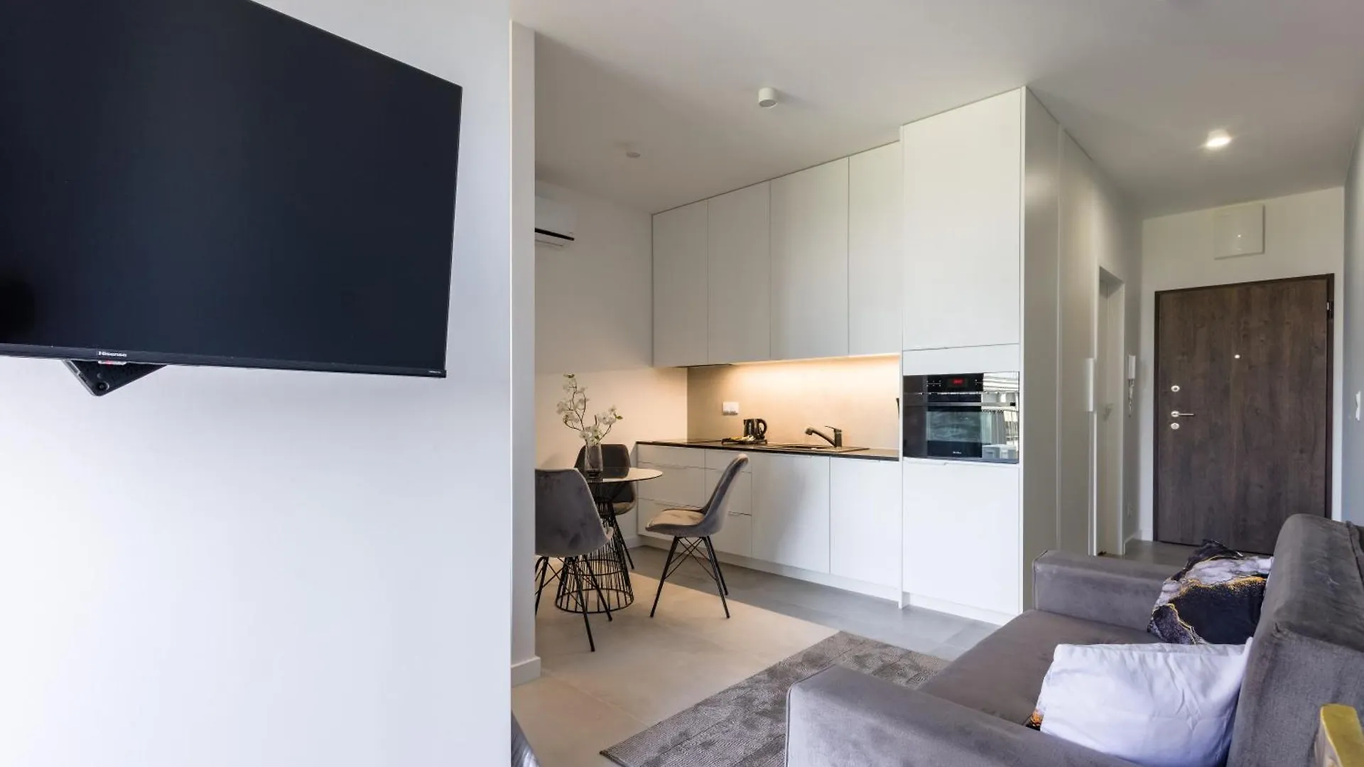 Central House Apartments Warsaw 0*,  Poland