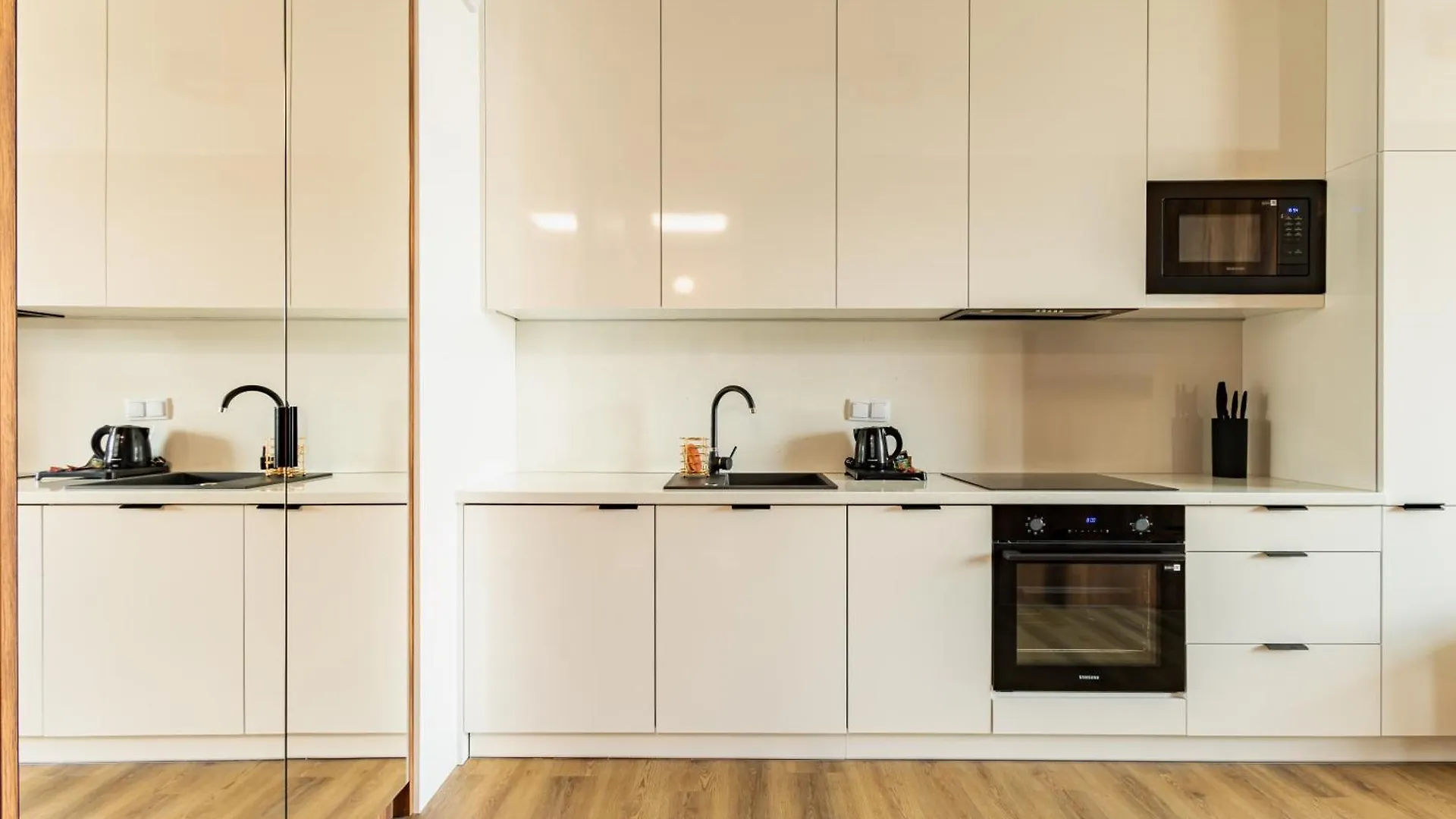 Central House Apartments Warsaw 0*,  Poland