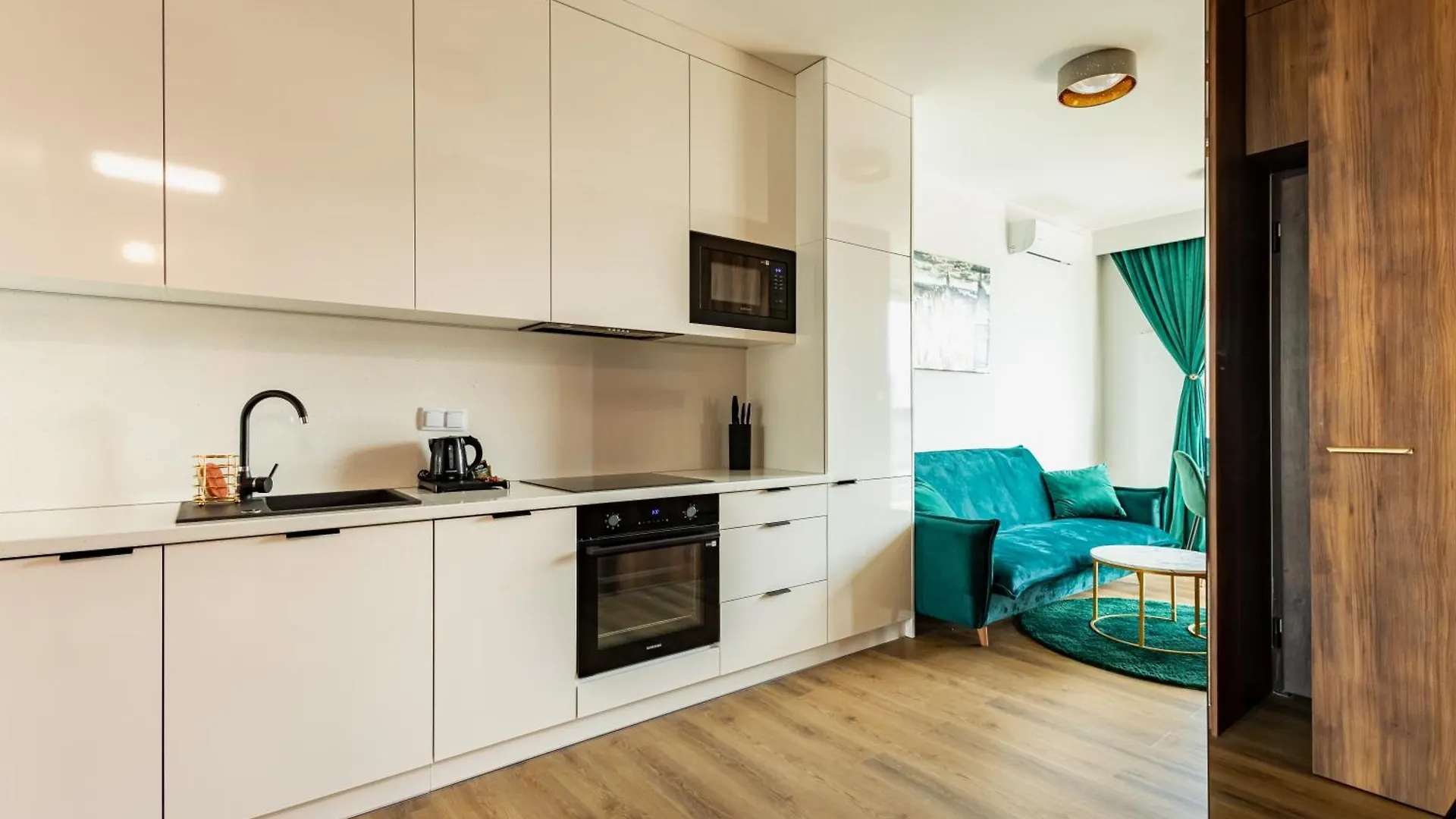 Central House Apartments Warsaw